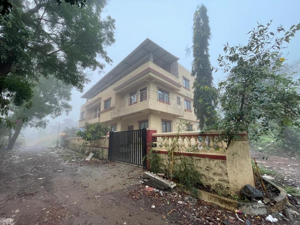 Hotel Phoenix Lonavala Luaran gambar